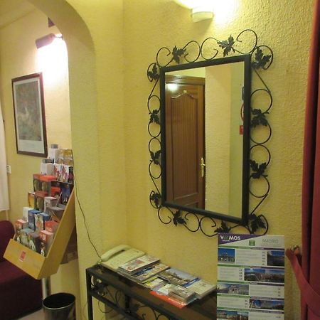 Hostal Prim Madrid Kültér fotó