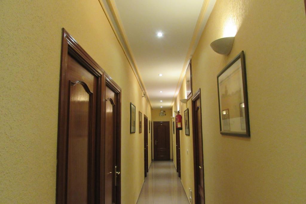 Hostal Prim Madrid Kültér fotó