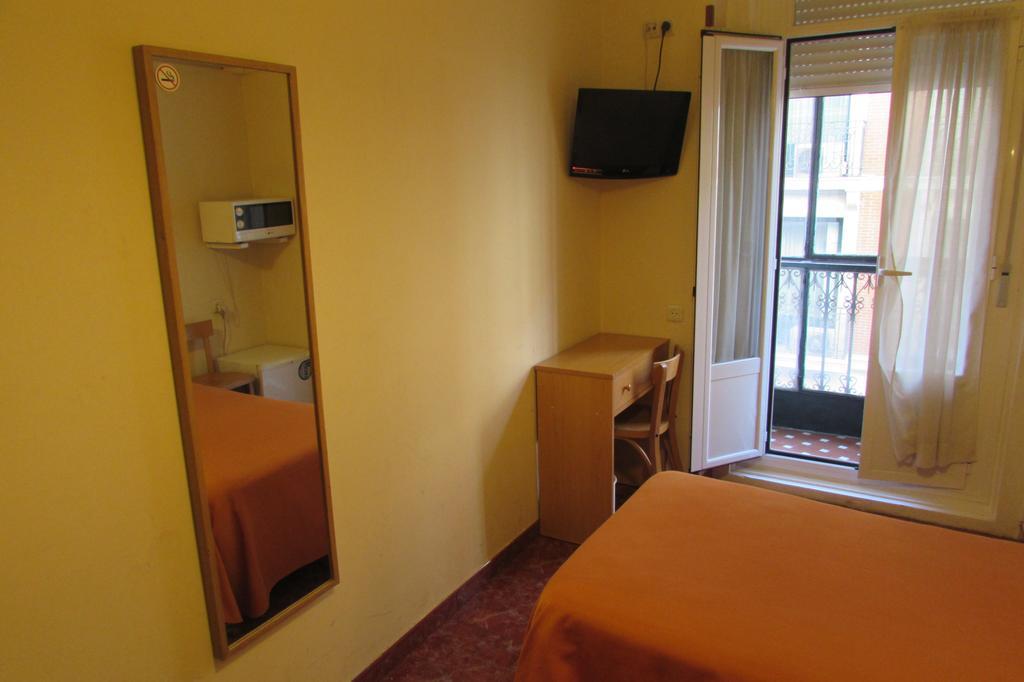 Hostal Prim Madrid Kültér fotó