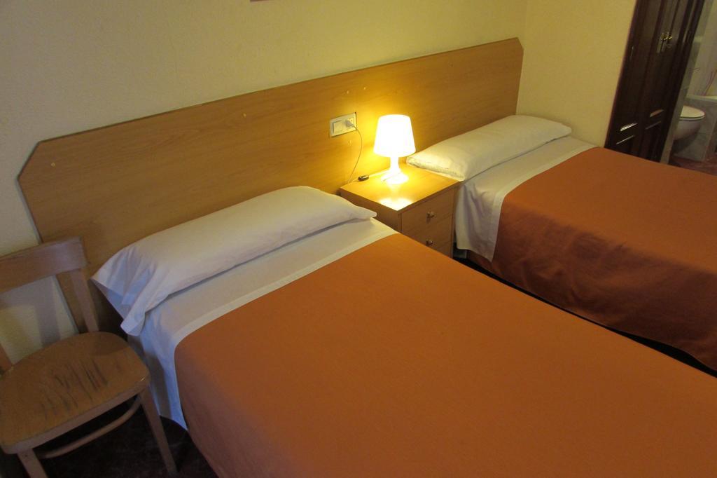 Hostal Prim Madrid Kültér fotó