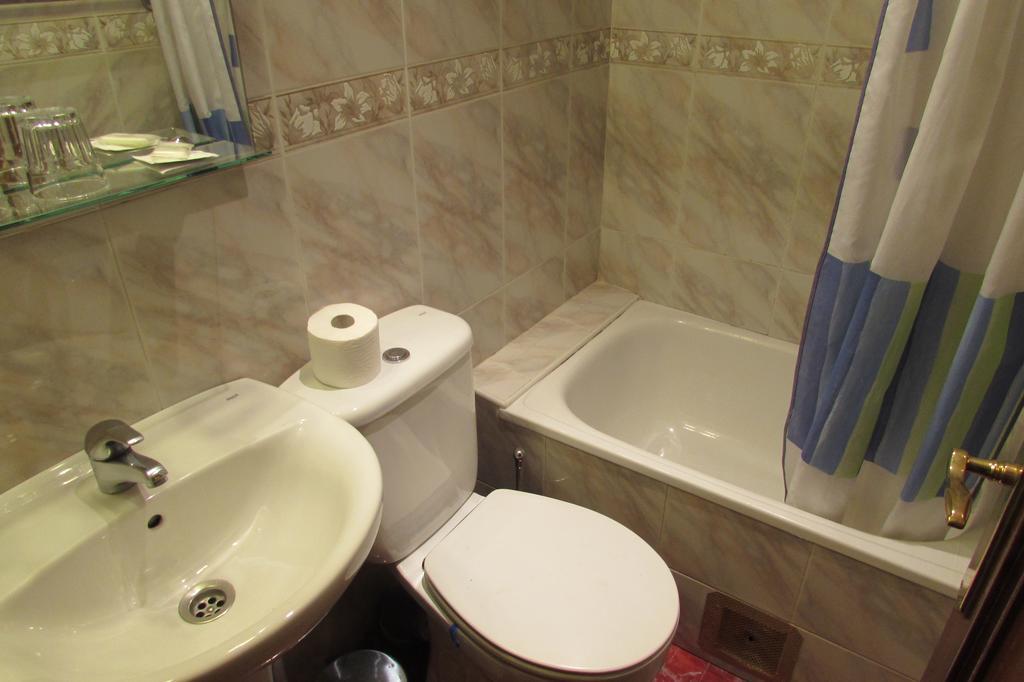 Hostal Prim Madrid Kültér fotó